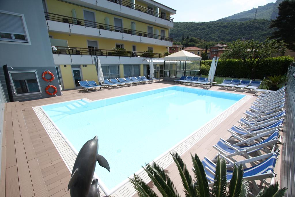 Hotel Miorelli Torbole Sul Garda Exterior photo