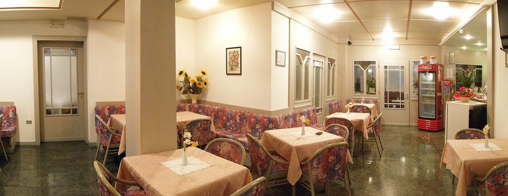 Hotel Miorelli Torbole Sul Garda Exterior photo