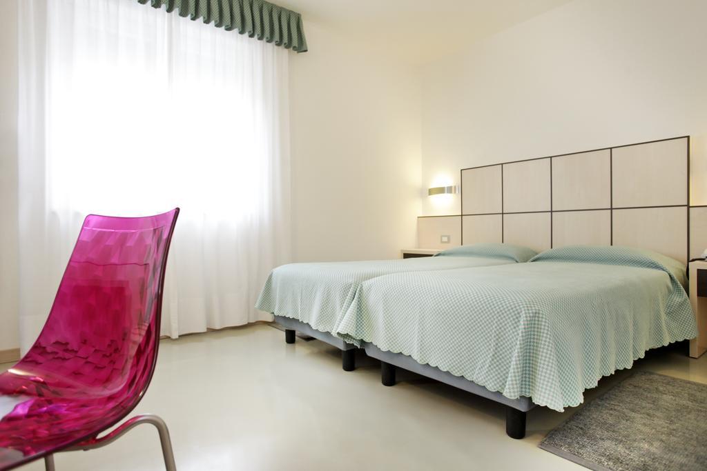 Hotel Miorelli Torbole Sul Garda Exterior photo
